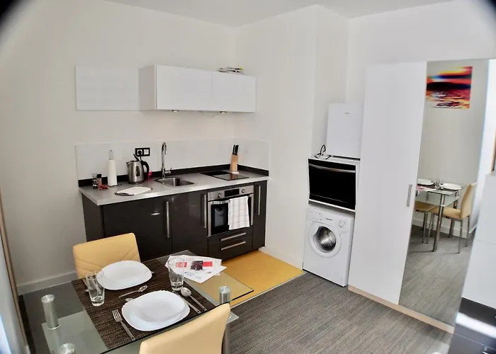 Holidays And City Break In Апартаменты *