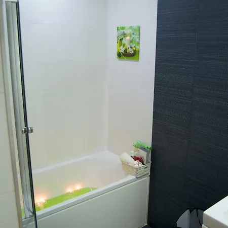 Holidays And City Break In Apartment *